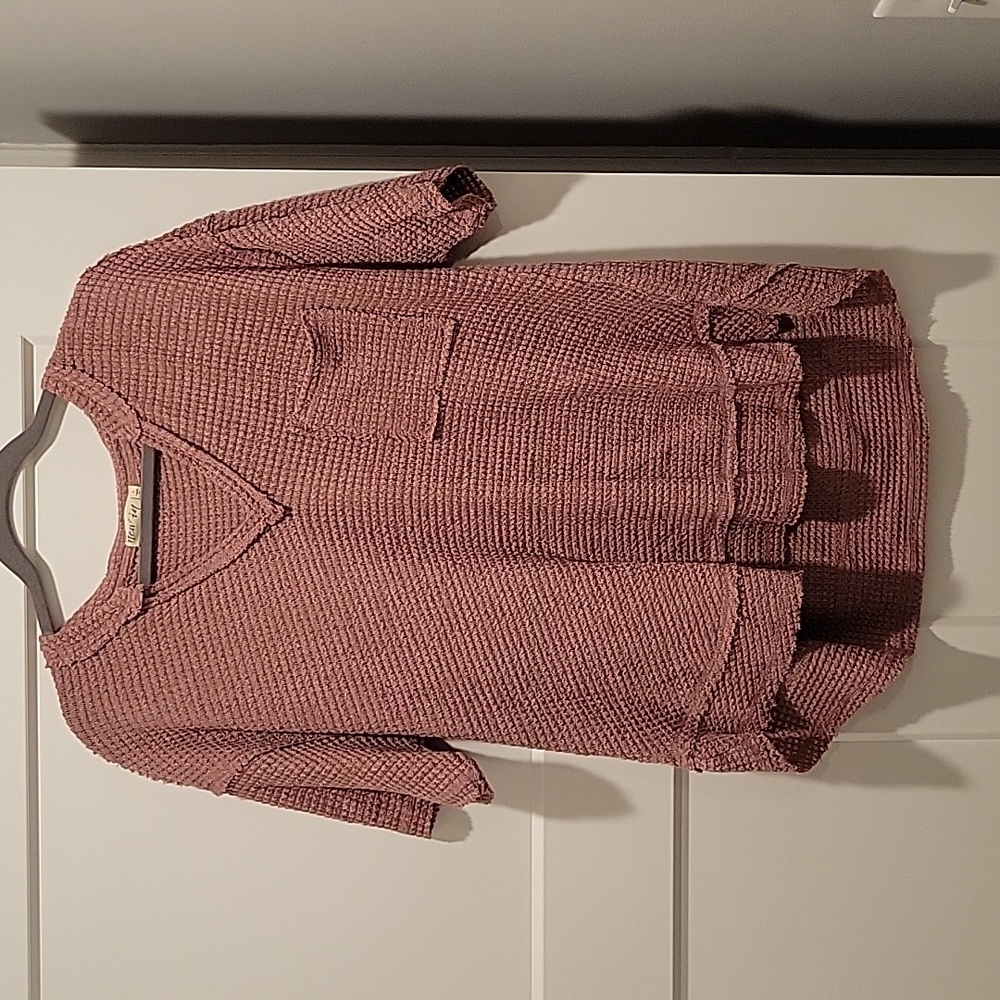 New In High Low Mauve Thermal Top